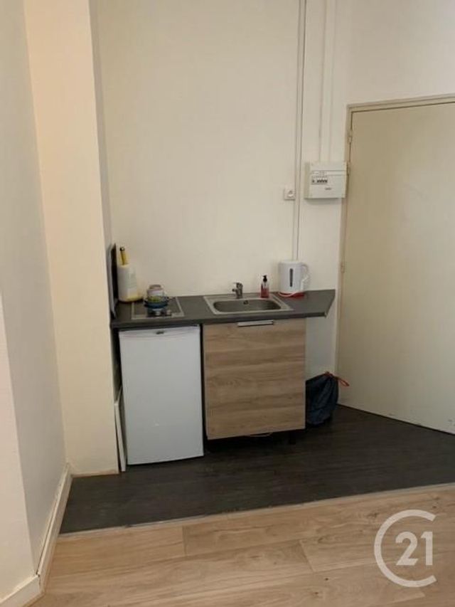 Afficher la photo en grand Studio à louer - 1 pièce - 21.0 m2 - TOURS - 37 - CENTRE - Century 21 Agence Grand Sud
