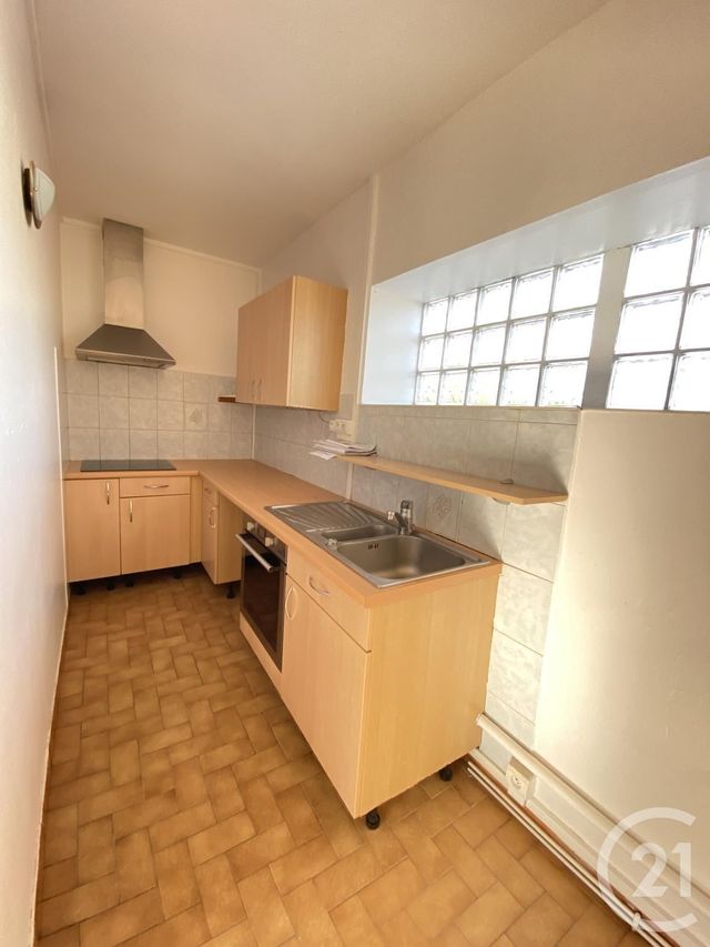 Afficher la photo en grand immeuble à vendre - 180.0 m2 - MONTLOUIS SUR LOIRE - 37 - CENTRE - Century 21 Agence Grand Sud