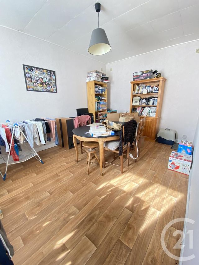 Afficher la photo en grand immeuble à vendre - 180.0 m2 - MONTLOUIS SUR LOIRE - 37 - CENTRE - Century 21 Agence Grand Sud