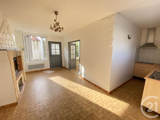 Afficher la photo en grand immeuble à vendre - 180.0 m2 - MONTLOUIS SUR LOIRE - 37 - CENTRE - Century 21 Agence Grand Sud