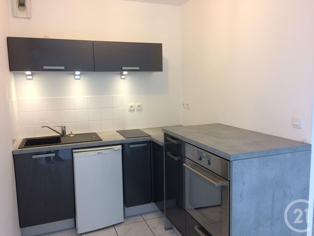 Appartement F1 à louer - 1 pièce - 30.93 m2 - TOURS - 37 - CENTRE - Century 21 Agence Grand Sud Appartement F1 à louer - 1 pièce - 30.93 m2 - TOURS - 37 - CENTRE - Century 21 Agence Grand Sud