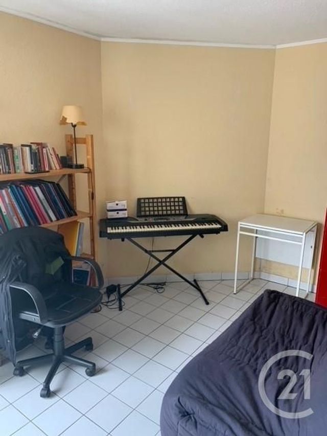 Studio à louer - 1 pièce - 17.0 m2 - TOURS - 37 - CENTRE - Century 21 Agence Grand Sud Studio à louer - 1 pièce - 17.0 m2 - TOURS - 37 - CENTRE - Century 21 Agence Grand Sud