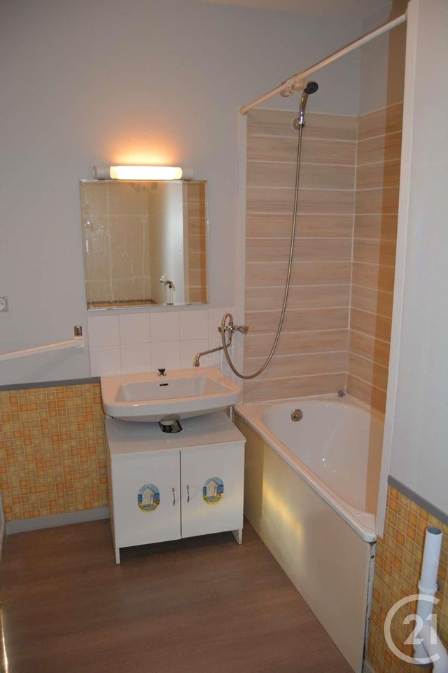 Appartement T1 à louer - 1 pièce - 23.0 m2 - TOURS - 37 - CENTRE - Century 21 Agence Grand Sud Appartement T1 à louer - 1 pièce - 23.0 m2 - TOURS - 37 - CENTRE - Century 21 Agence Grand Sud