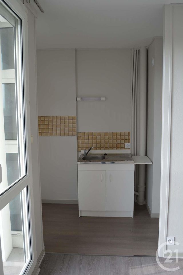 Appartement T1 à louer - 1 pièce - 23.0 m2 - TOURS - 37 - CENTRE - Century 21 Agence Grand Sud Appartement T1 à louer - 1 pièce - 23.0 m2 - TOURS - 37 - CENTRE - Century 21 Agence Grand Sud
