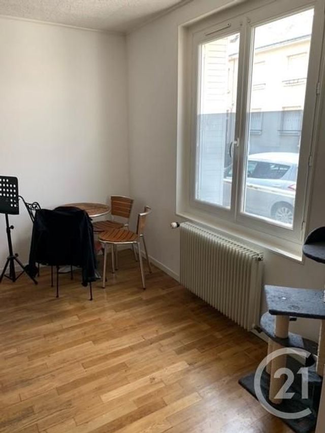 Appartement F2 à louer - 2 pièces - 47.76 m2 - TOURS - 37 - CENTRE - Century 21 Agence Grand Sud Appartement F2 à louer - 2 pièces - 47.76 m2 - TOURS - 37 - CENTRE - Century 21 Agence Grand Sud