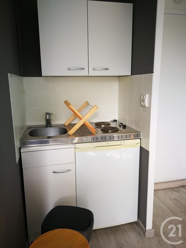 Appartement F1 à louer - 1 pièce - 17.87 m2 - JOUE LES TOURS - 37 - CENTRE - Century 21 Agence Grand Sud Appartement F1 à louer - 1 pièce - 17.87 m2 - JOUE LES TOURS - 37 - CENTRE - Century 21 Agence Grand Sud