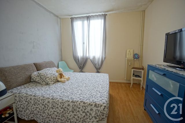 Appartement F4 à vendre - 4 pièces - 75.05 m2 - JOUE LES TOURS - 37 - CENTRE - Century 21 Agence Grand Sud Appartement F4 à vendre - 4 pièces - 75.05 m2 - JOUE LES TOURS - 37 - CENTRE - Century 21 Agence Grand Sud