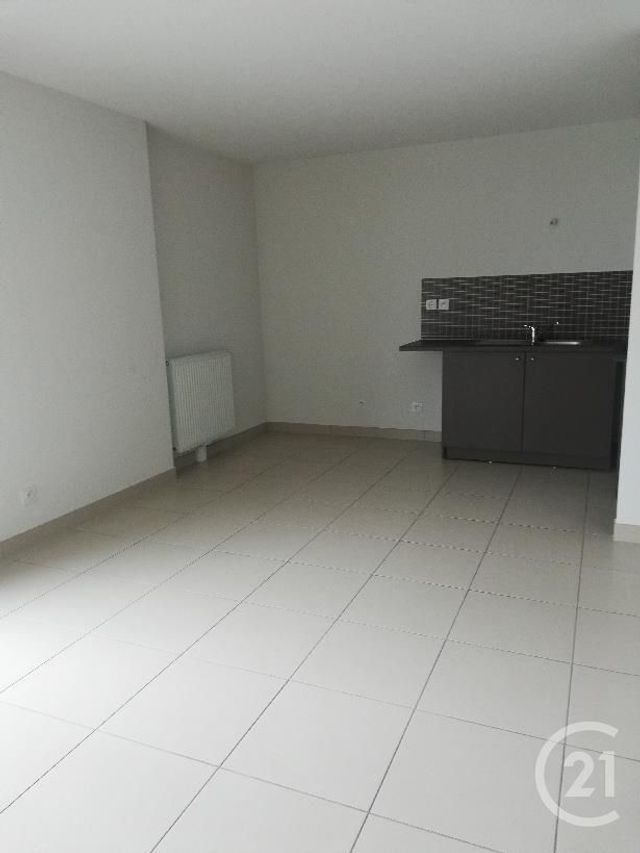 Afficher la photo en grand Appartement F3 à louer - 3 pièces - 63.79 m2 - JOUE LES TOURS - 37 - CENTRE - Century 21 Agence Grand Sud