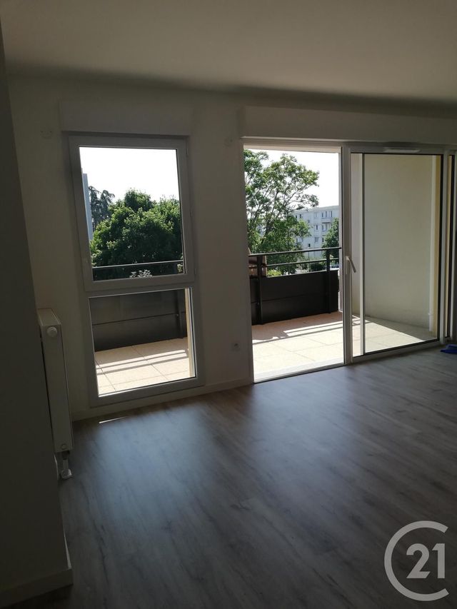 Afficher la photo en grand Appartement F4 à louer - 4 pièces - 79.12 m2 - TOURS - 37 - CENTRE - Century 21 Agence Grand Sud