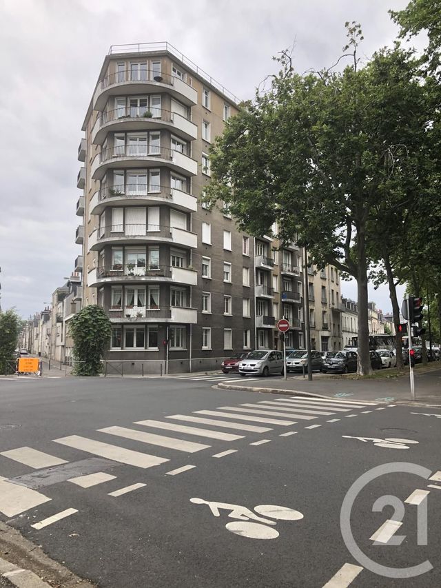 Afficher la photo en grand Studio à vendre - 1 pièce - 26.32 m2 - TOURS - 37 - CENTRE - Century 21 Agence Grand Sud