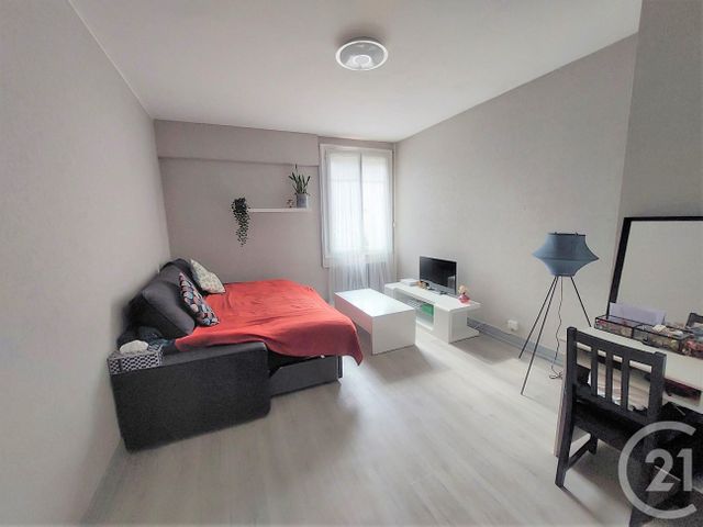Afficher la photo en grand Studio à vendre - 1 pièce - 26.32 m2 - TOURS - 37 - CENTRE - Century 21 Agence Grand Sud
