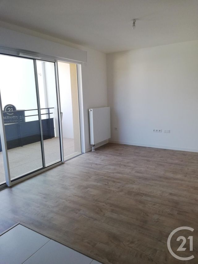 Afficher la photo en grand Appartement F2 à louer - 2 pièces - 42.0 m2 - TOURS - 37 - CENTRE - Century 21 Agence Grand Sud