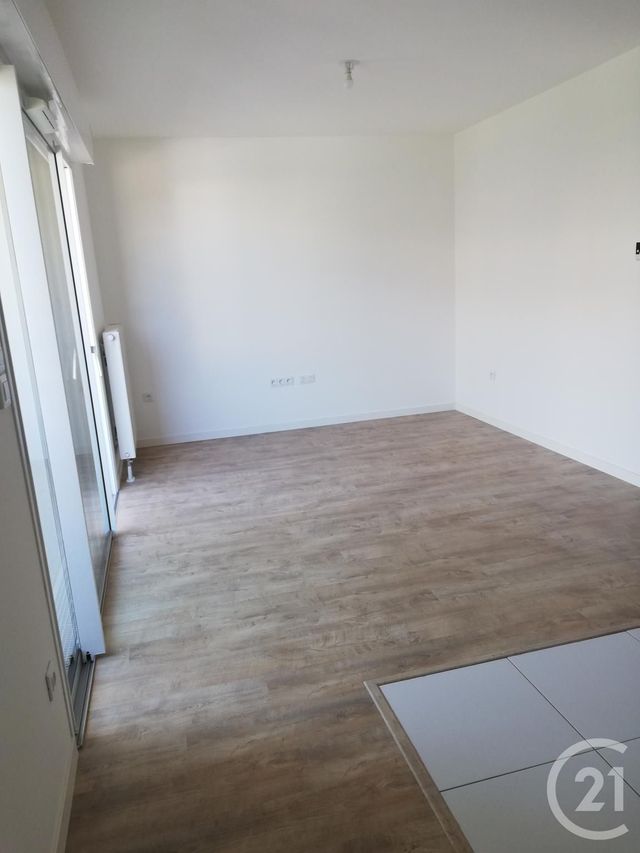Afficher la photo en grand Appartement F2 à louer - 2 pièces - 42.0 m2 - TOURS - 37 - CENTRE - Century 21 Agence Grand Sud