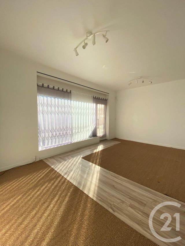 Afficher la photo en grand Appartement F2 à vendre - 2 pièces - 51.35 m2 - TOURS - 37 - CENTRE - Century 21 Agence Grand Sud