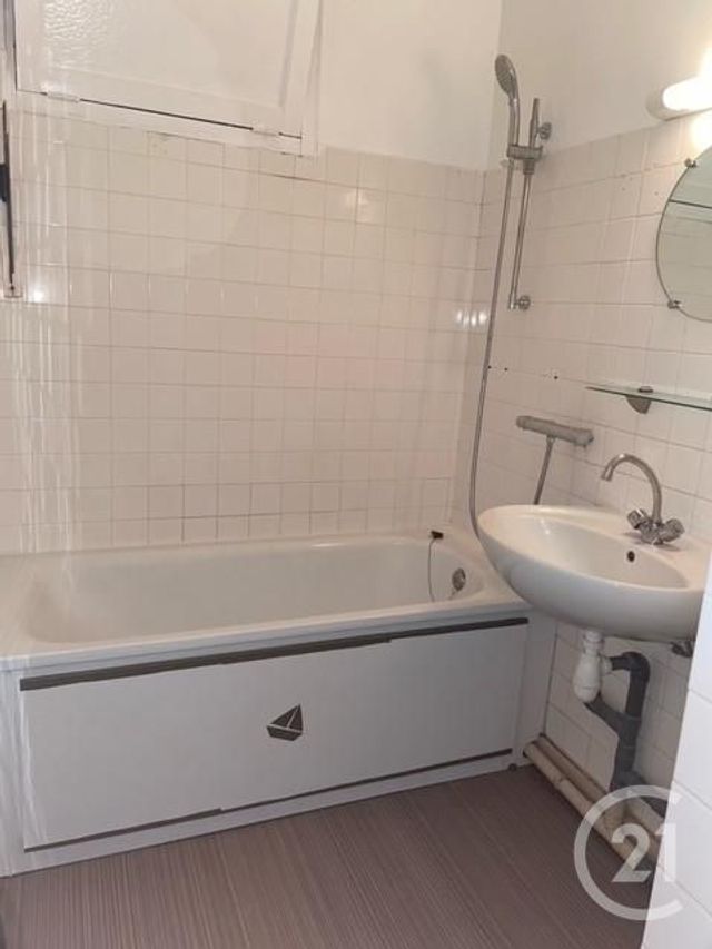 Afficher la photo en grand Appartement F3 à louer - 3 pièces - 56.24 m2 - JOUE LES TOURS - 37 - CENTRE - Century 21 Agence Grand Sud
