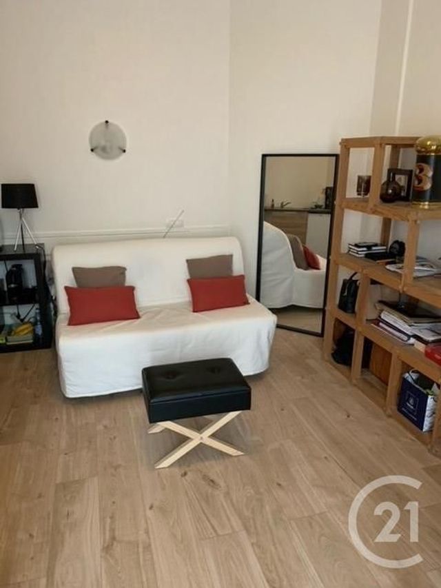 Studio à louer - 1 pièce - 21.0 m2 - TOURS - 37 - CENTRE - Century 21 Agence Grand Sud