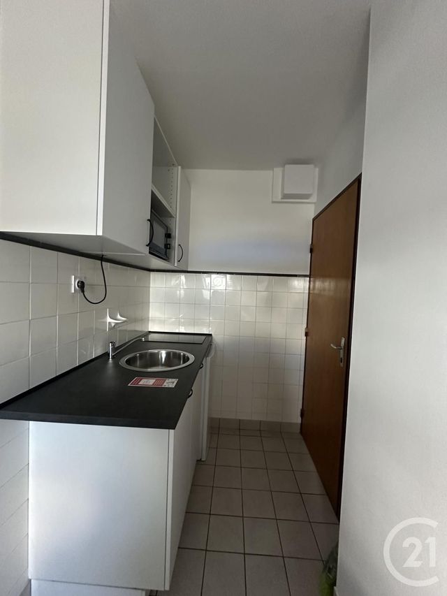 Appartement F1 à vendre - 1 pièce - 10.78 m2 - TOURS - 37 - CENTRE - Century 21 Agence Grand Sud