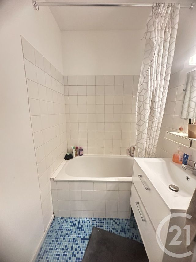 Appartement F5 à louer - 5 pièces - 83.55 m2 - TOURS - 37 - CENTRE - Century 21 Agence Grand Sud