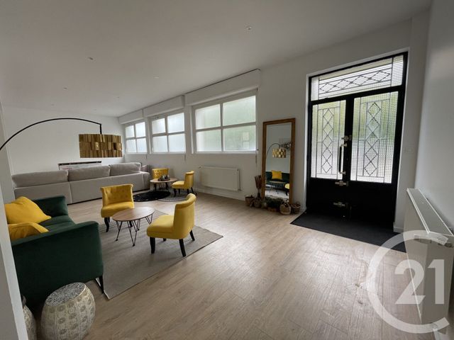 Appartement Loft à louer - 5 pièces - 188.49 m2 - TOURS - 37 - CENTRE - Century 21 Agence Grand Sud