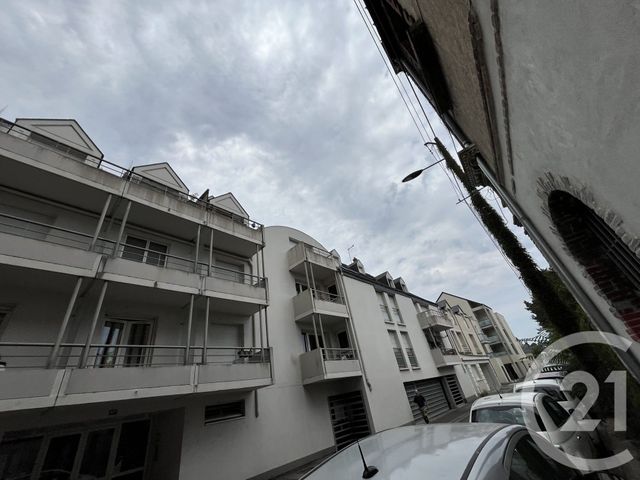 Appartement F1 à louer - 1 pièce - 31.66 m2 - LA RICHE - 37 - CENTRE - Century 21 Agence Grand Sud