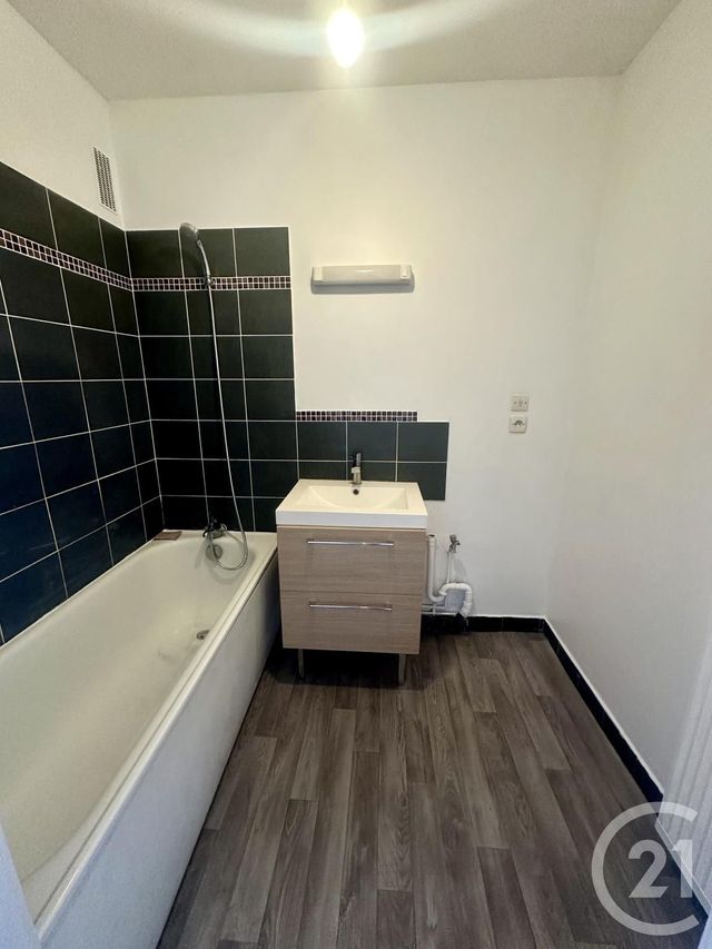 Appartement F3 à louer - 3 pièces - 65.61 m2 - JOUE LES TOURS - 37 - CENTRE - Century 21 Agence Grand Sud