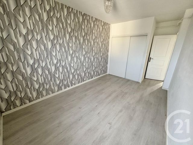 Afficher la photo en grand Appartement F3 bis à vendre - 4 pièces - 70.05 m2 - JOUE LES TOURS - 37 - CENTRE - Century 21 Agence Grand Sud