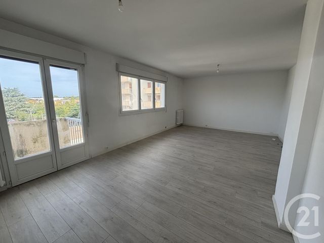 Afficher la photo en grand Appartement F3 bis à vendre - 4 pièces - 70.05 m2 - JOUE LES TOURS - 37 - CENTRE - Century 21 Agence Grand Sud