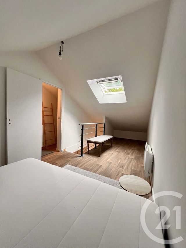 Appartement Duplex à louer - 2 pièces - 43.5 m2 - CHAMBRAY LES TOURS - 37 - CENTRE - Century 21 Agence Grand Sud