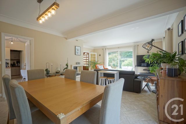 maison à louer - 8 pièces - 208.57 m2 - CHAMBRAY LES TOURS - 37 - CENTRE - Century 21 Agence Grand Sud