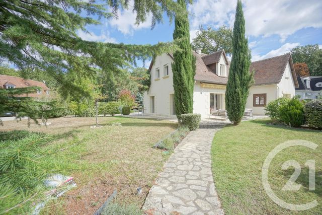 maison à louer - 8 pièces - 208.57 m2 - CHAMBRAY LES TOURS - 37 - CENTRE - Century 21 Agence Grand Sud