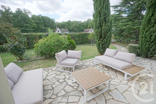 maison à louer - 8 pièces - 208.57 m2 - CHAMBRAY LES TOURS - 37 - CENTRE - Century 21 Agence Grand Sud