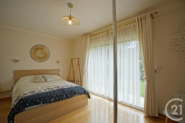 maison à louer - 8 pièces - 208.57 m2 - CHAMBRAY LES TOURS - 37 - CENTRE - Century 21 Agence Grand Sud