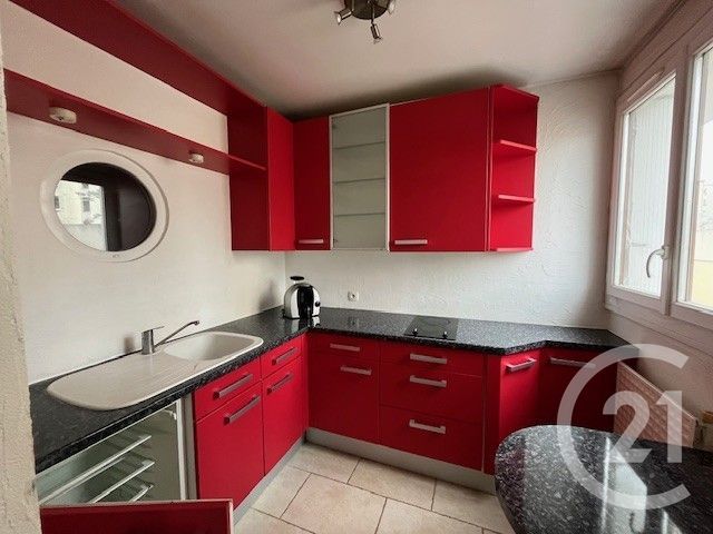 Appartement F1 à louer - 1 pièce - 33.0 m2 - JOUE LES TOURS - 37 - CENTRE - Century 21 Agence Grand Sud