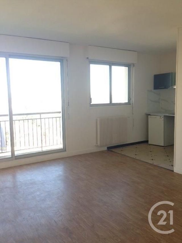 Appartement F1 à louer JOUE LES TOURS