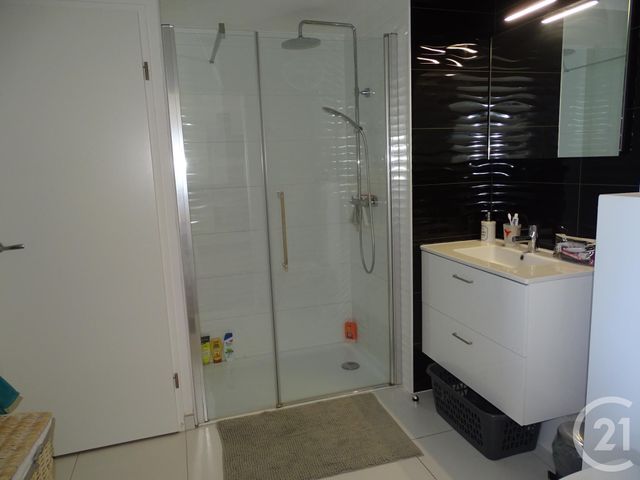 Appartement F2 à louer - 2 pièces - 39.19 m2 - ST CYR SUR LOIRE - 37 - CENTRE - Century 21 Agence Grand Sud