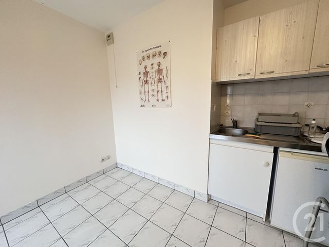 Appartement F1 à louer - 1 pièce - 24.0 m2 - CHAMBRAY LES TOURS - 37 - CENTRE - Century 21 Agence Grand Sud