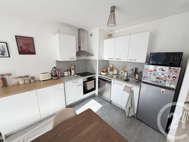 Appartement F3 à louer - 3 pièces - 64.77 m2 - CHAMBRAY LES TOURS - 37 - CENTRE - Century 21 Agence Grand Sud