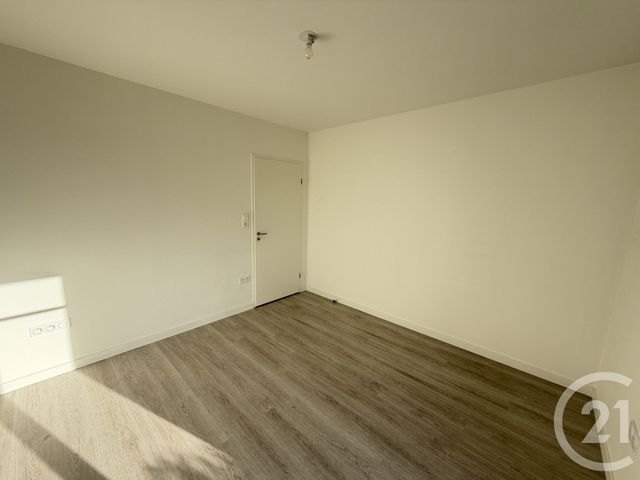 Appartement F3 à louer - 3 pièces - 67.08 m2 - ST CYR SUR LOIRE - 37 - CENTRE - Century 21 Agence Grand Sud