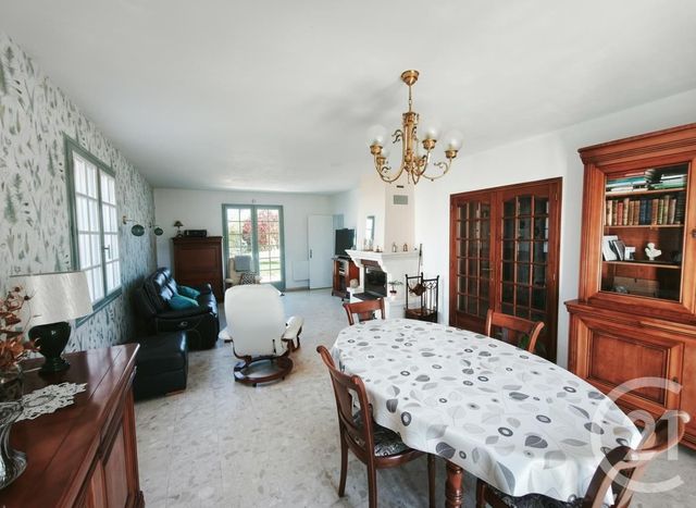 maison à vendre - 7 pièces - 163.53 m2 - ST GENOUPH - 37 - CENTRE - Century 21 Agence Grand Sud