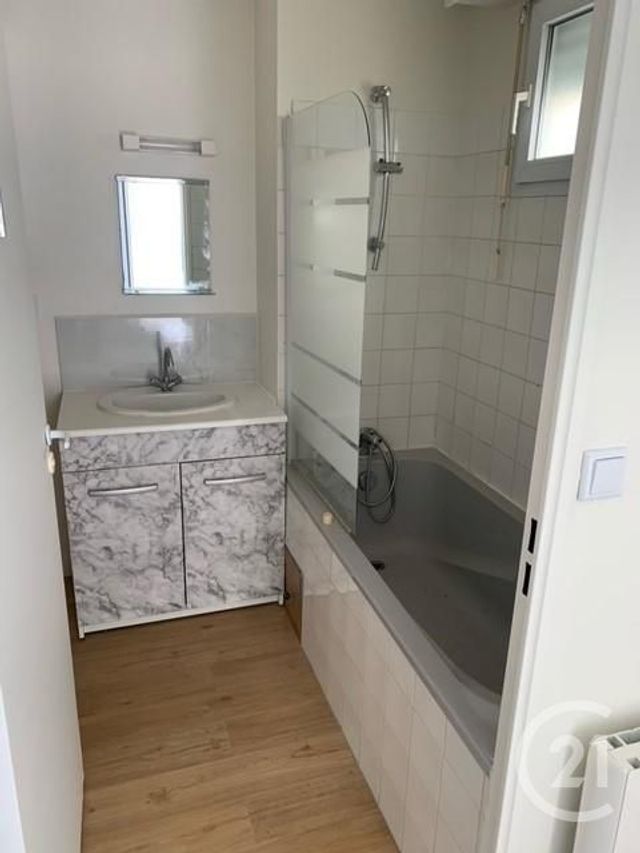 Appartement F2 à louer - 2 pièces - 45.87 m2 - JOUE LES TOURS - 37 - CENTRE - Century 21 Agence Grand Sud