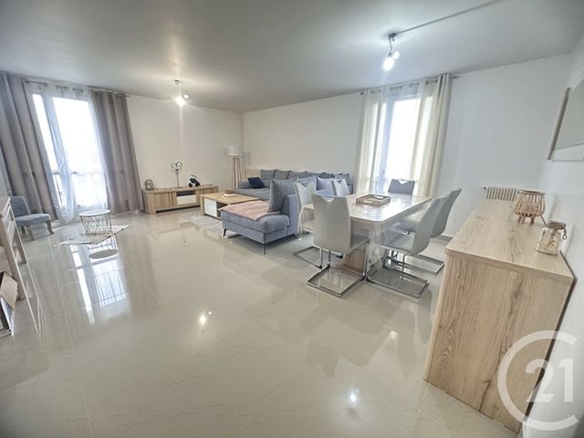 Appartement F3 à louer - 4 pièces - 75.25 m2 - JOUE LES TOURS - 37 - CENTRE - Century 21 Agence Grand Sud