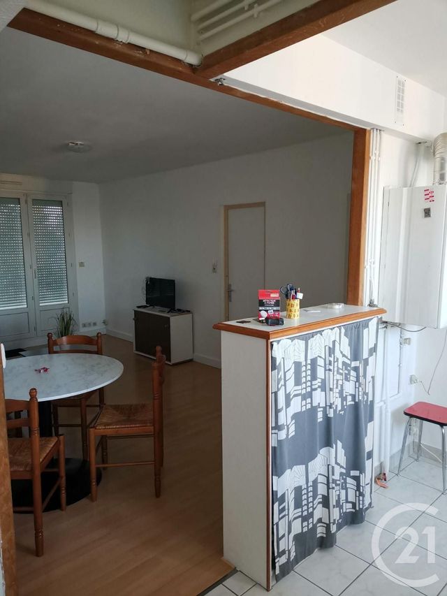 Appartement à louer - 4 pièces - 74.94 m2 - TOURS - 37 - CENTRE - Century 21 Agence Grand Sud