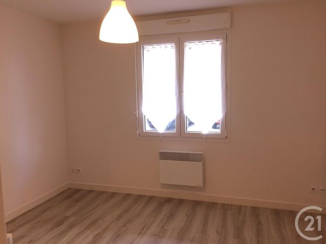 Appartement F1 à louer - 1 pièce - 19.0 m2 - JOUE LES TOURS - 37 - CENTRE - Century 21 Agence Grand Sud