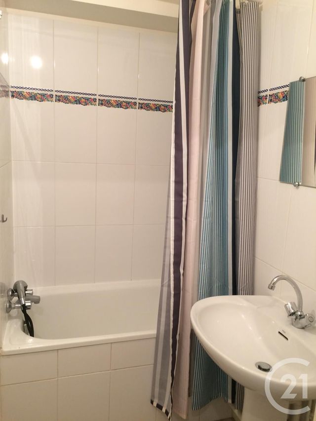 Appartement F1 à louer - 1 pièce - 19.0 m2 - JOUE LES TOURS - 37 - CENTRE - Century 21 Agence Grand Sud