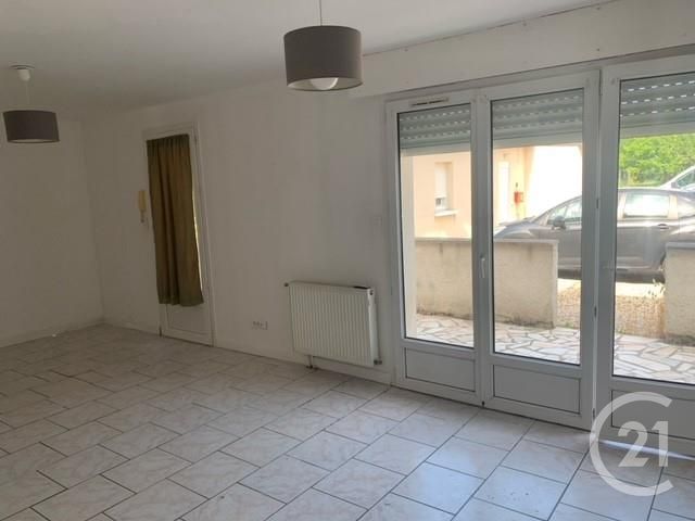 Appartement F3 à louer - 3 pièces - 54.15 m2 - ST CYR SUR LOIRE - 37 - CENTRE - Century 21 Agence Grand Sud
