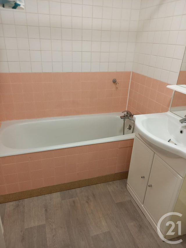 Appartement F1 à louer - 1 pièce - 34.82 m2 - JOUE LES TOURS - 37 - CENTRE - Century 21 Agence Grand Sud