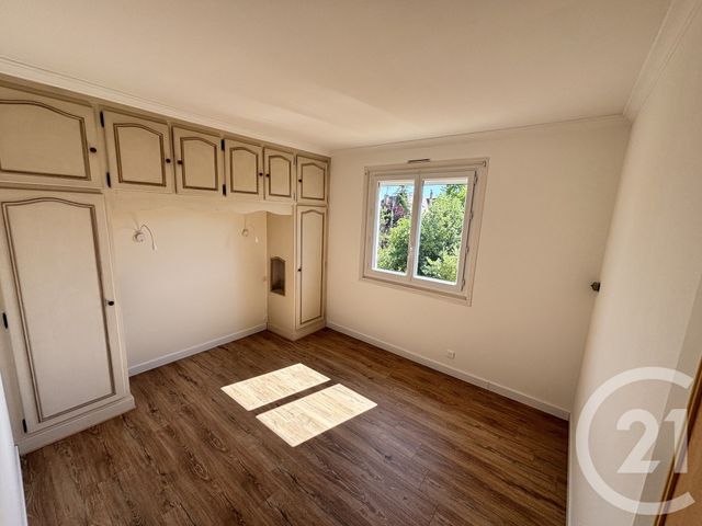 maison à louer - 5 pièces - 140.0 m2 - CHAMBRAY LES TOURS - 37 - CENTRE - Century 21 Agence Grand Sud