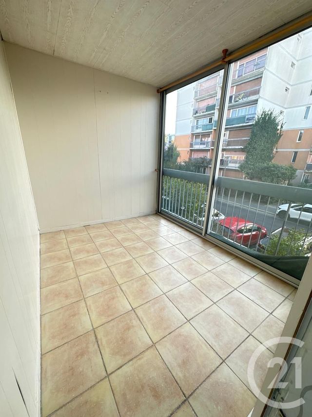 Appartement F3 à louer - 3 pièces - 75.5 m2 - JOUE LES TOURS - 37 - CENTRE - Century 21 Agence Grand Sud