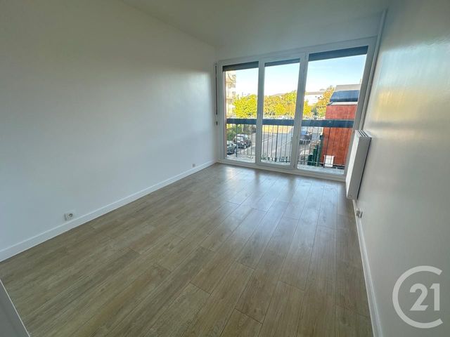 Appartement F3 à louer - 3 pièces - 75.5 m2 - JOUE LES TOURS - 37 - CENTRE - Century 21 Agence Grand Sud
