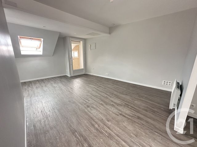 Appartement F2 à louer BLERE
